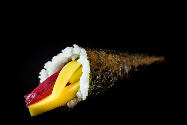 Tuna Mango Temaki