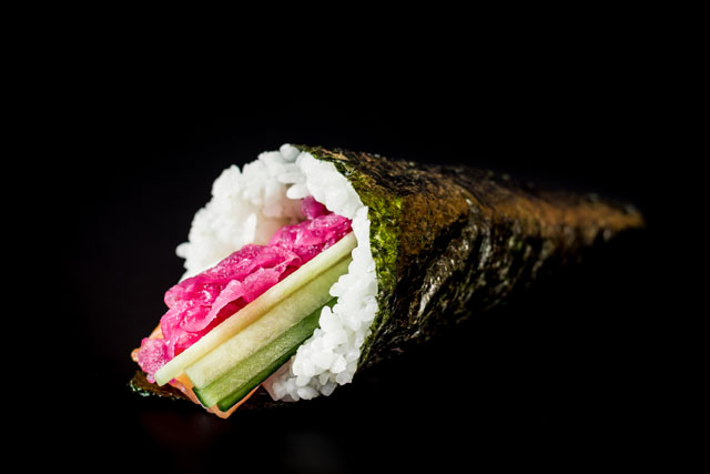 Salmon Red Onion Temaki